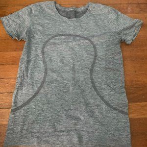 Grey Lululemon Swiftly Tech short sleeve shirt